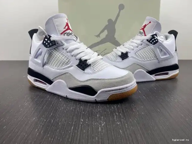 SB Nike DR5415-100 x Air Jordan 4 0511